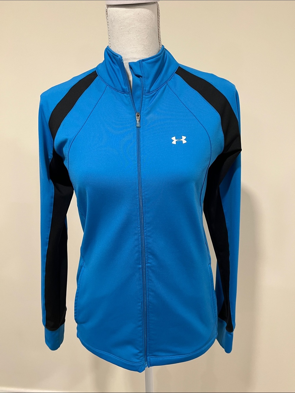 Under Armour Women’s Blue and Black Full-Zip Training Jacket Size Small